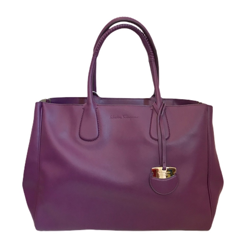 SOLD⛔️ Salvatore Ferragamo Nolita Tote